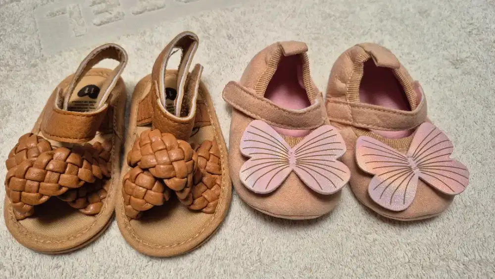Sepatu anak 2 pasang