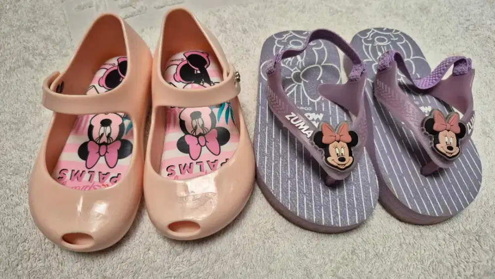 Sepatu anak 2 pasang