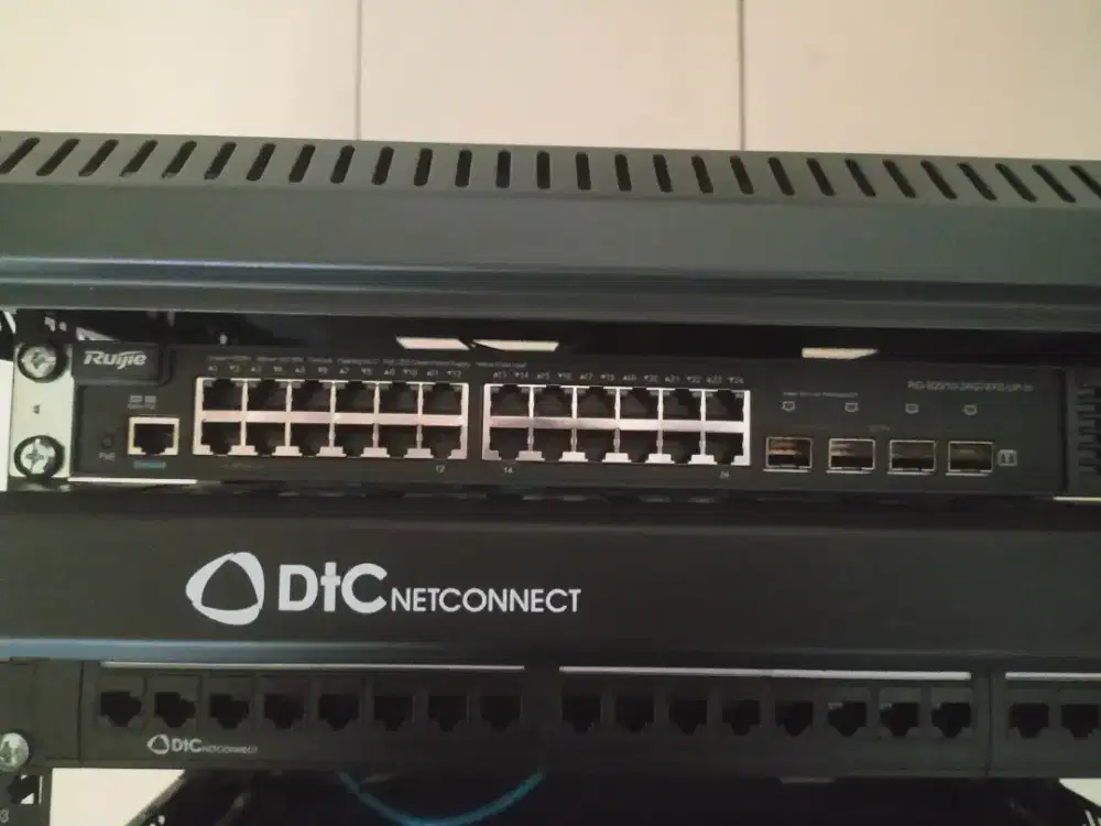 Switch Ruijie Router RG-S2910-24GT4XS-UP-H