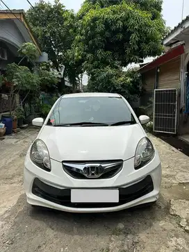 Honda Brio 1.3 E CBU Manual 2012