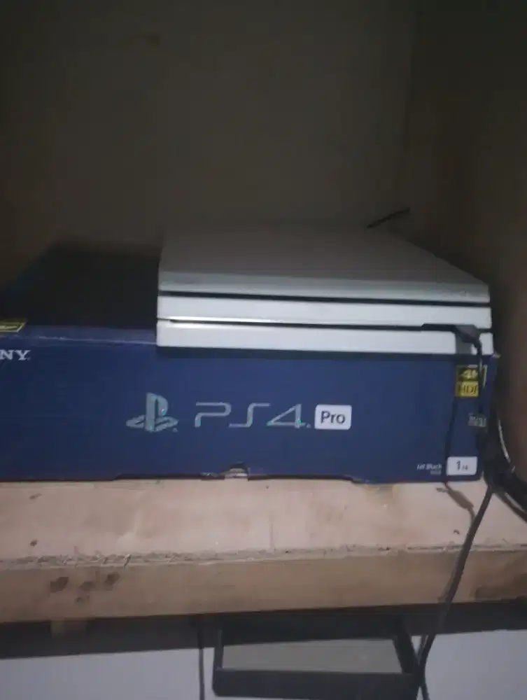 Jual aja ps4 pro 1 tb