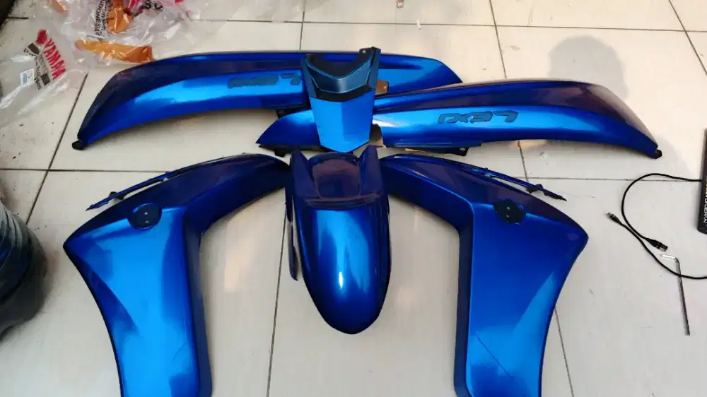 Body Lexi 125 2023 biru doff