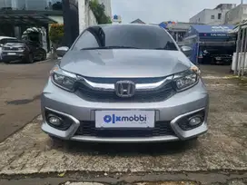 Pajak Panjang TDP 7JT Honda Brio Satya 1.2 E Bensin-MT 2019 Abu