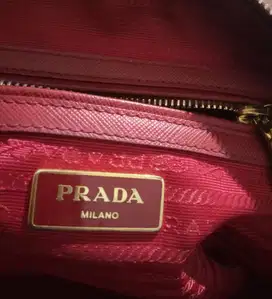 Prada Red Saffiano Convertible Bolso