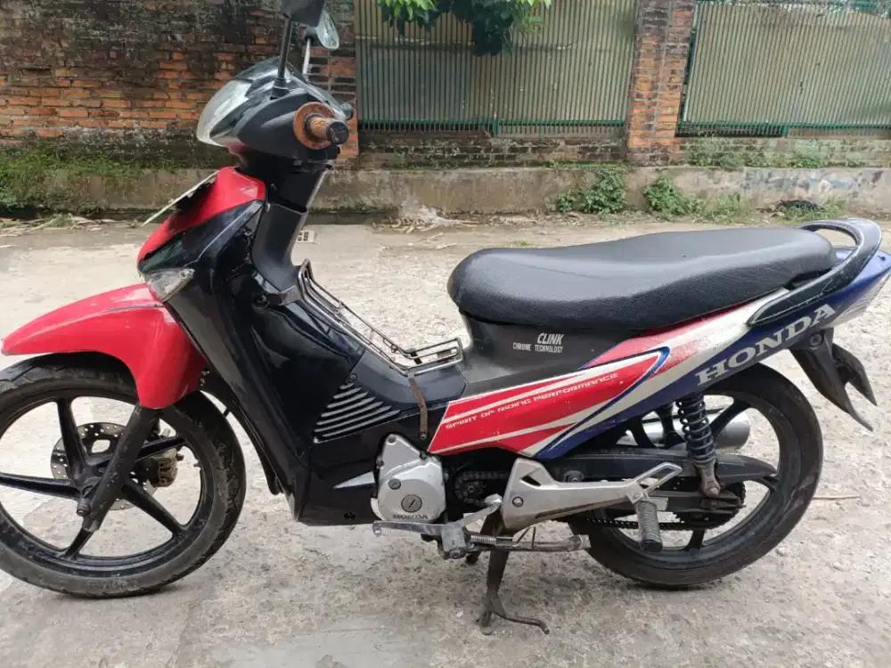 Honda Supra 125 Tahun 2005