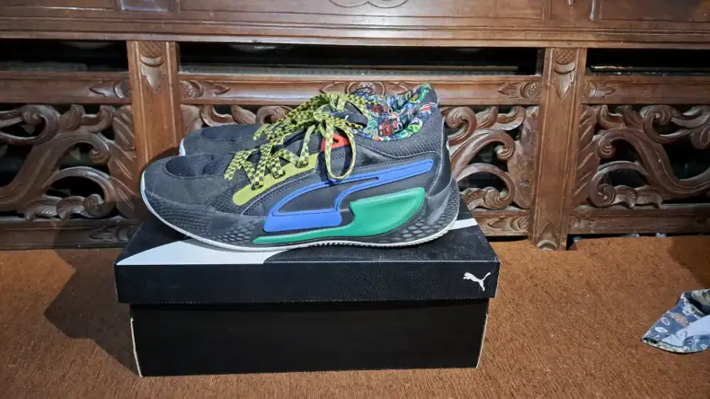 Sepatu basket puma court rider