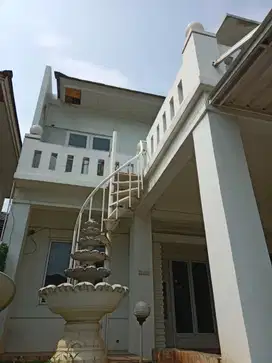 Dijual rumah di kota wisata Cibubur