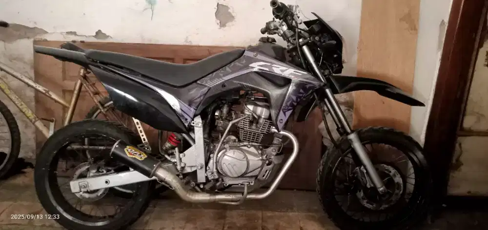 Honda Crf basic megapro mono 2012