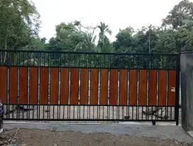 Kostan dibangun di tanah ini 100 juta perbulan