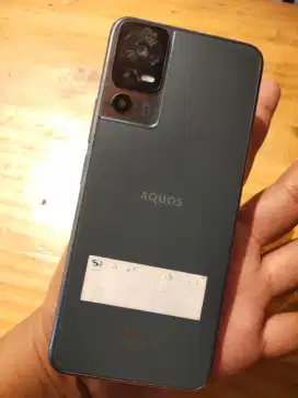 Missi Boss Jual Sharp Aquos V7 Ram 6-256 Lengkap udah NFC jual 1jt