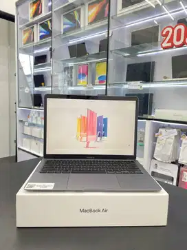 FLASHSALE! FULLSET MACBOOK AIR 2020 8/256 GB