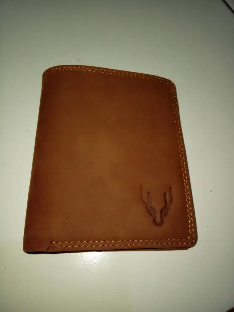 Dompet kulit sapi