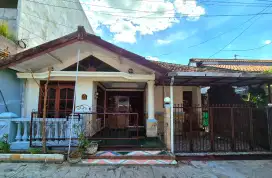 Dikontrakkan rumah semi perabot