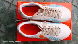 Sepatu Futsal ORTUSEIGHT