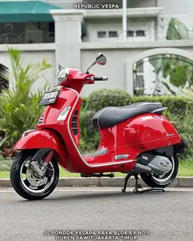 JUAL CEPAT VESPA GTS 4VIE 150 IGET ABS LED THN 2019 PERFECT CONDITION