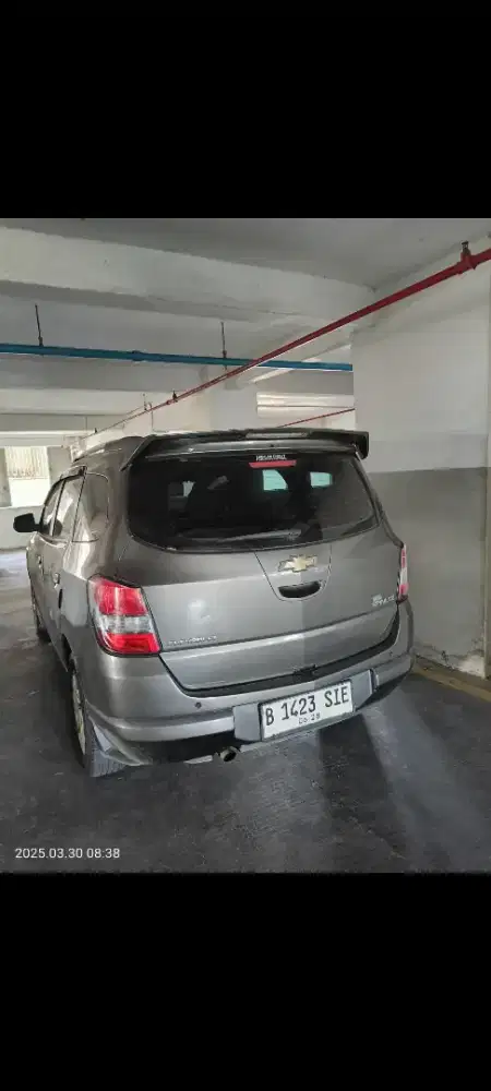 Jual chevrolet spin LTZ 1500 matic grey