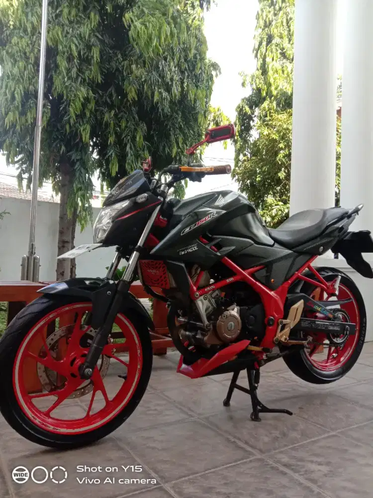 Motor Honda CB150R