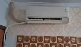 AC Panasonic 1/2 pk & Samsung 1 pk, baru pakai 4 bulan