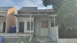 Disewakan rumah sederhana cocok untuk keluarga kecil