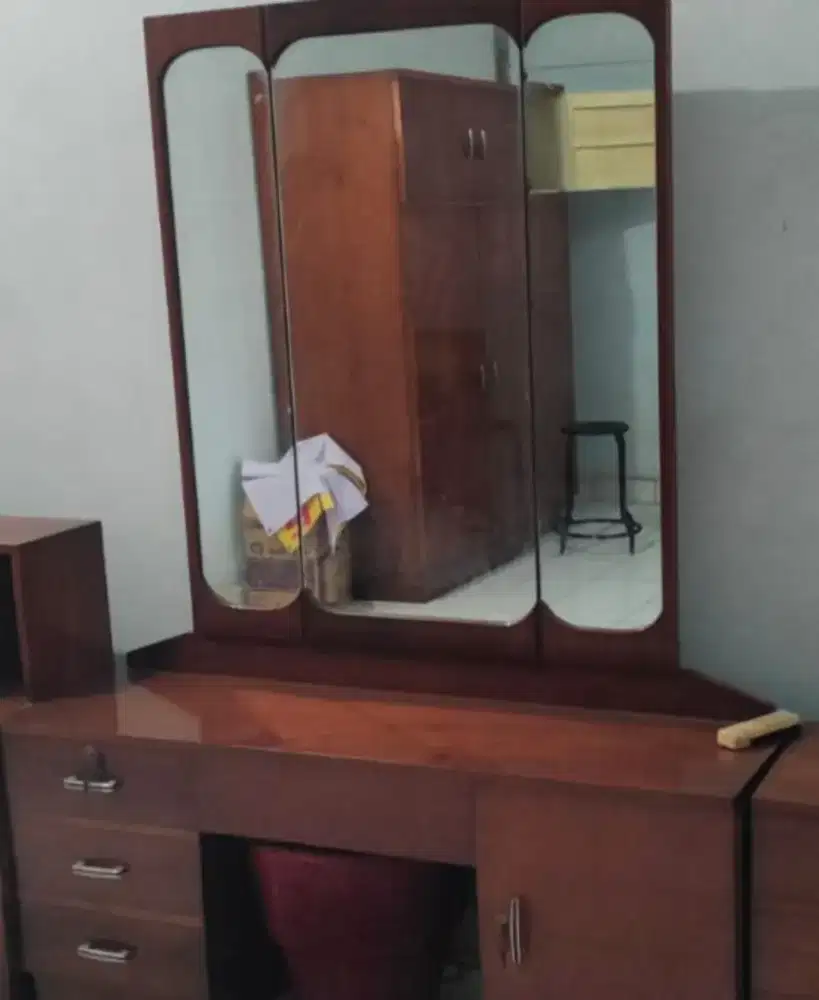 Dijual Meja Rias Jati