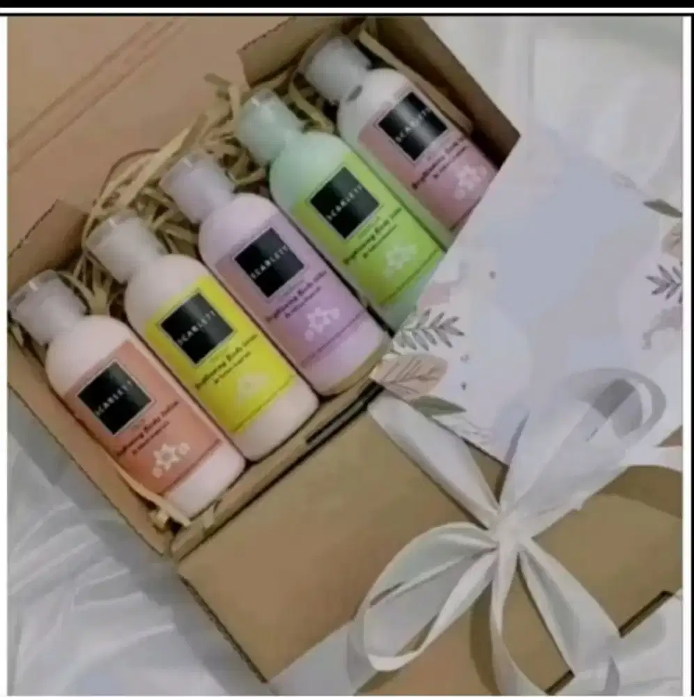 SCARLET Brightening body lotion uk 30ml