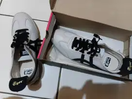 Sepatu new gg di pake2