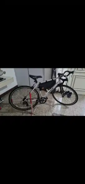 Sepeda Triban RC 100