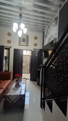 Di jual rumah siap huni.