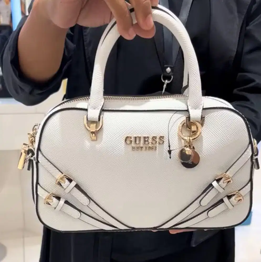 Tas guess putih original sogo