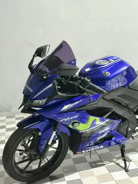 R15 2018 plat ab istimewa