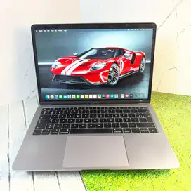 Macbook Air 2018 13 inch 8/256 Space Gray Jual Cepat