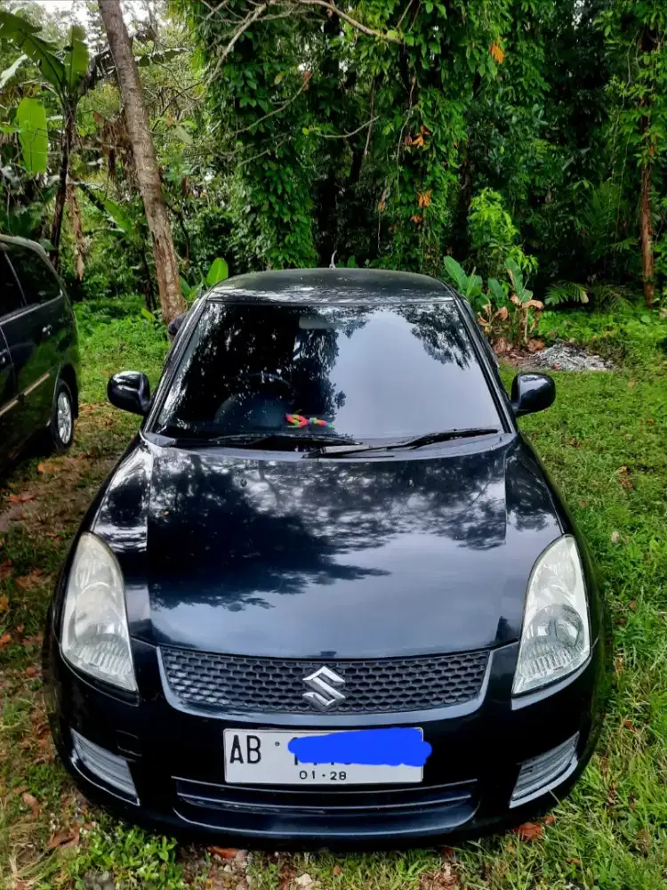 Suzuki Swift ST Tahun 2008 (MT)