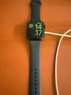 Dijual cepat iwatch SE 2