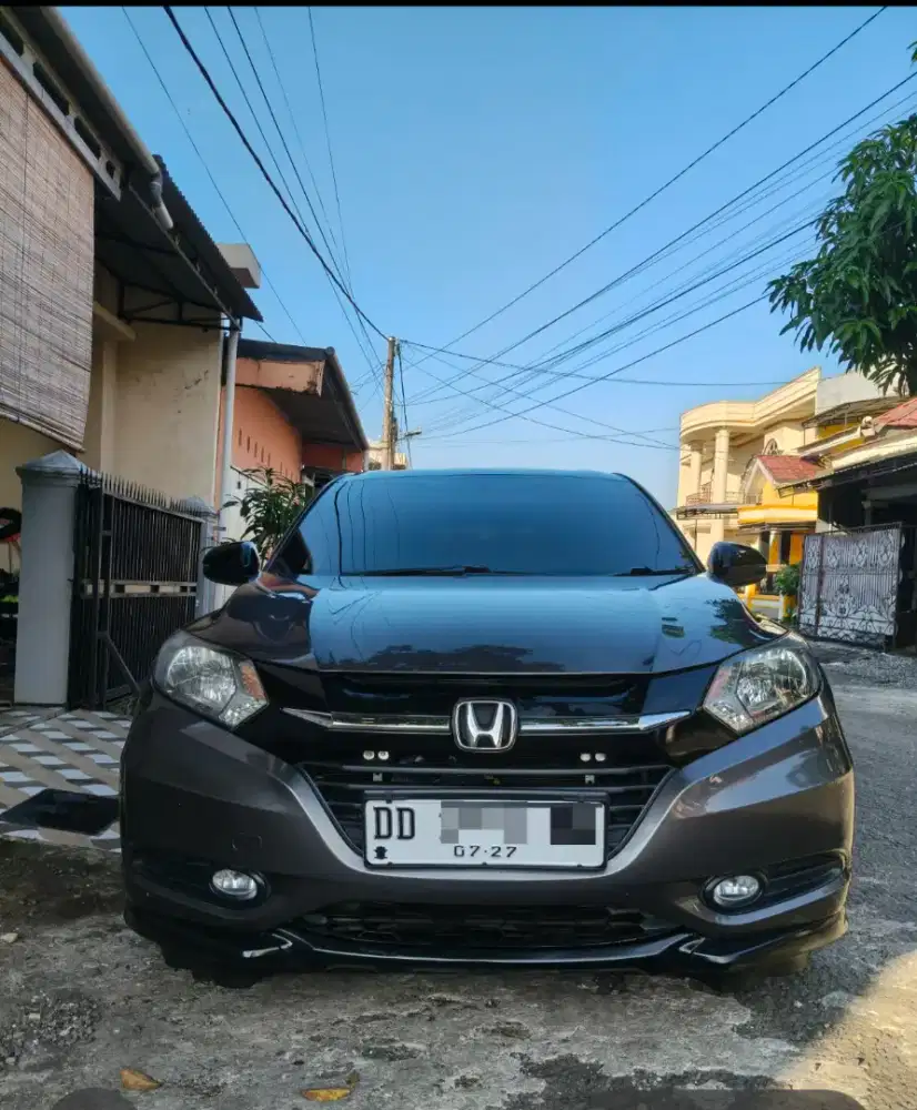 Dijual mobil honda hrv mulus luar dalam,surat2 lengkap pajak aktif