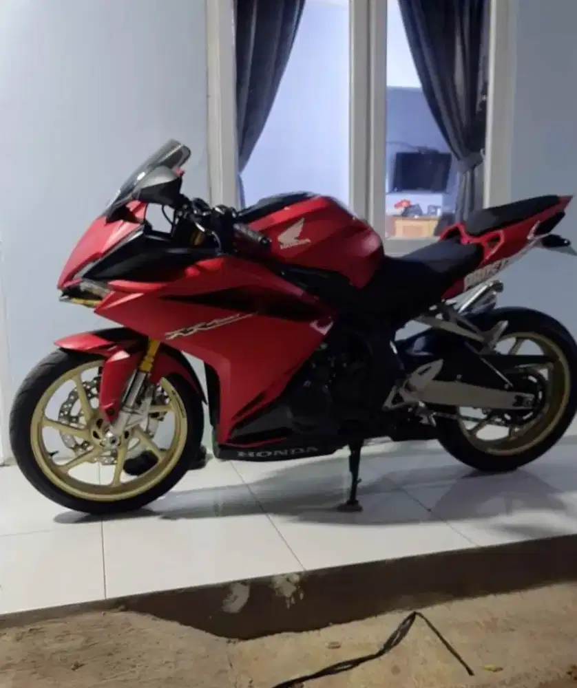 HONDA CBR 250 RR