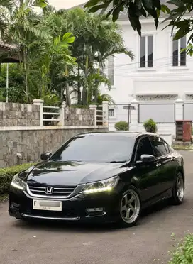 Honda Accord 2014 Bensin