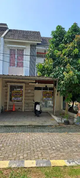 Dikontrakkan rumah 2 lt Cluster Kabandungan B6 No 23 Kartika Residence