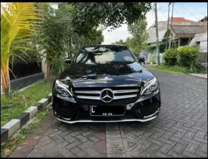 Mercedes Benz C250 AMG Line AT 2016