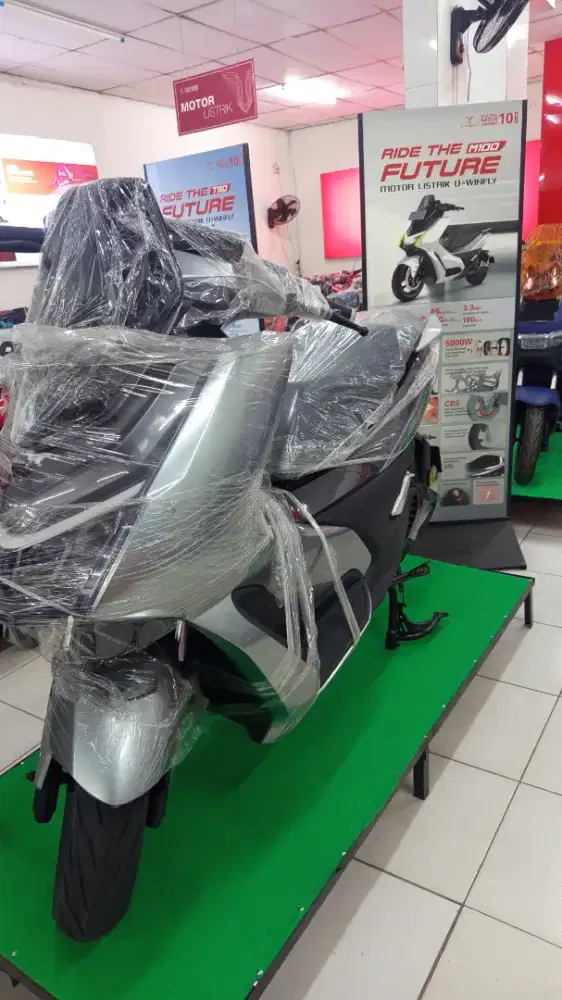 UWINFLY MOLIS M100 NEW