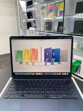 FLASHSALE! FULLSET MACBOOK AIR 2022 M2 8/256 GB