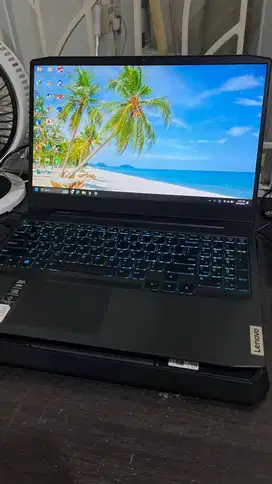 Preloved Lenovo ideapad Gaming 3 Ryzen 7 GTX 1650Ti SSD-500gb