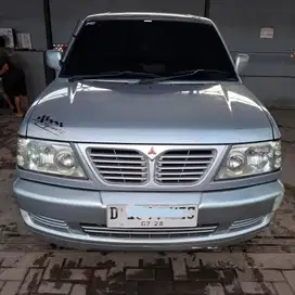 Mitsubishi Kuda 2003 Bensin