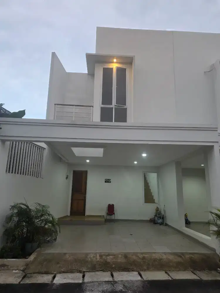 DIJUAL RUMAH SIAP HUNI - MUTIARA RESIDENCE CIPADU
3 KT - 2 KM - 180 M