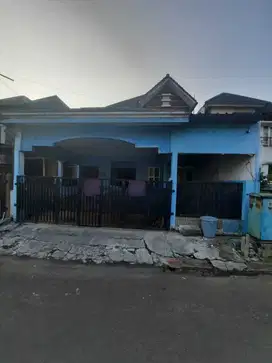 Dijual cepat rumah 2 lt di Serpong Park, BSD