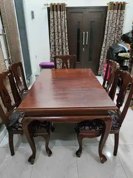 Meja makan jati