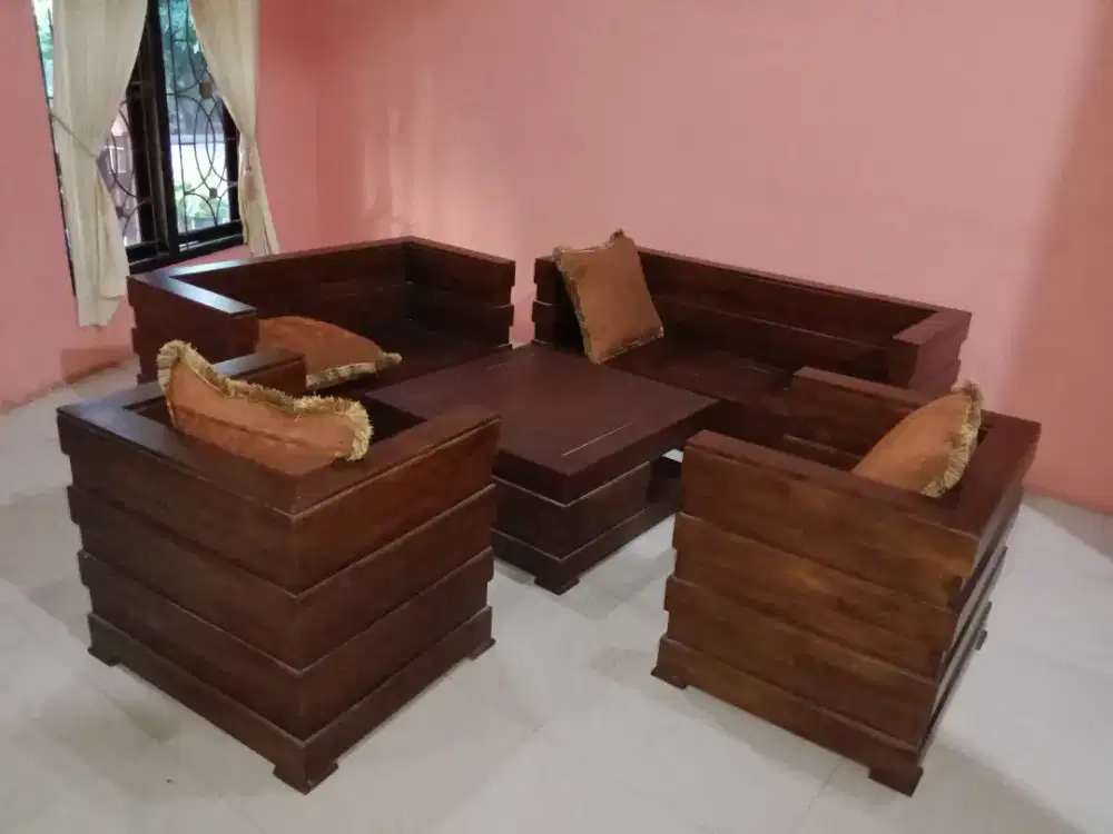 Set Sofa Kayu Jati Solid – Kondisi Baru (Bekas Display) free ongkir