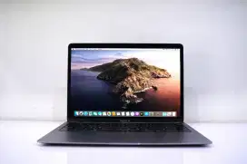 MacBook Air 2020 13inch.CORE i3.RAM8GB.SSD128GB