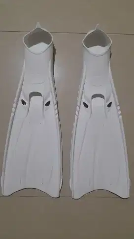 Fins Speeds / Kaki Katak / Snorkling