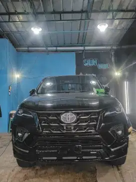 VRZ GR SPORT 2.8 HITAM