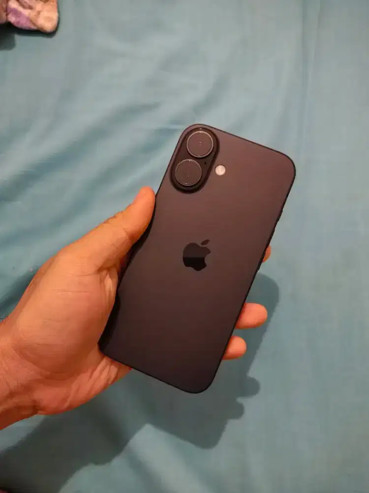iPhone 16 Black 128 GB